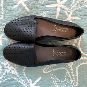 Aerosoles Black Loafers